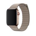 Apple Watch 44mm kamenně šedý kožený řemínek - střední