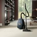 PD82-8DB SÁČKOVÝ VYSAVAČ ELECTROLUX