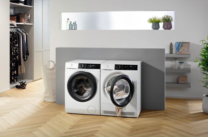 Sušička ELECTROLUX EW 8H259 SCT bílá white
