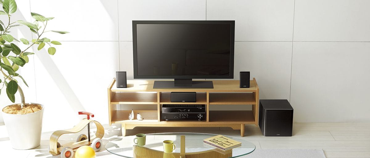 AV receiver YAMAHA HTR2071 černý black