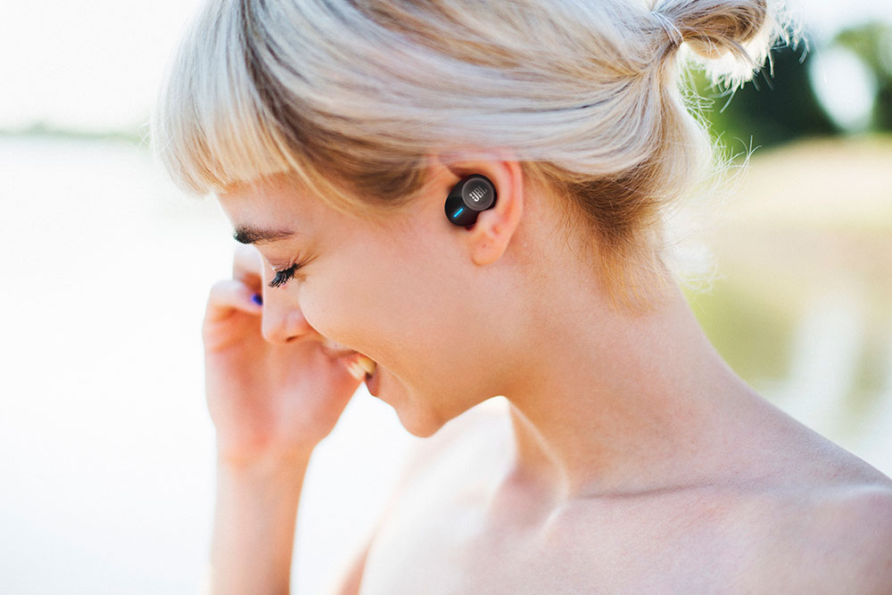 Bezdrátová sluchátka JBL Tune 120TWS bílý white
