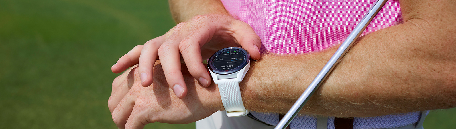 Golfové GPS hodinky GARMIN Approach S62 Black