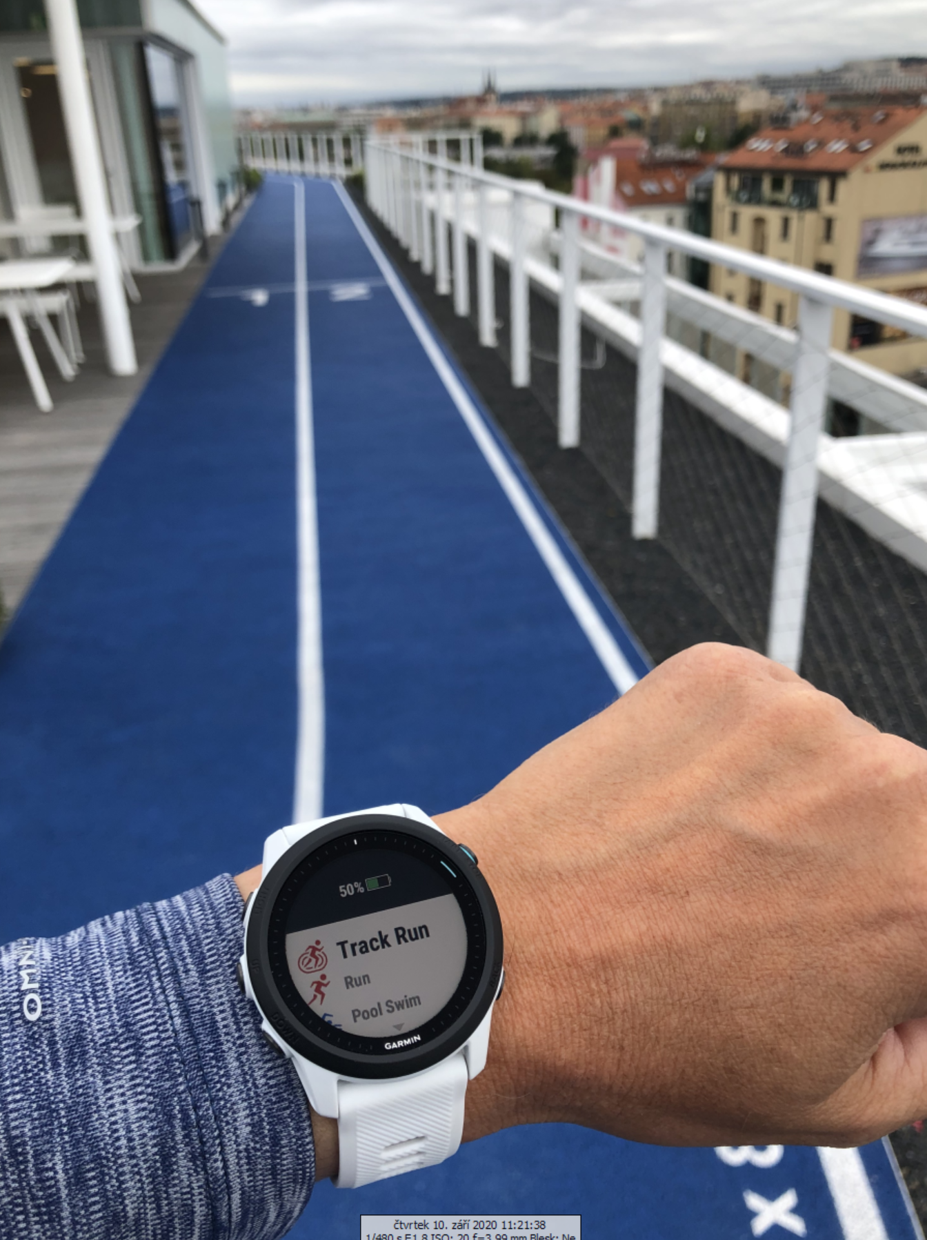Sportovní hodinky GARMIN Forerunner 745 Music Red