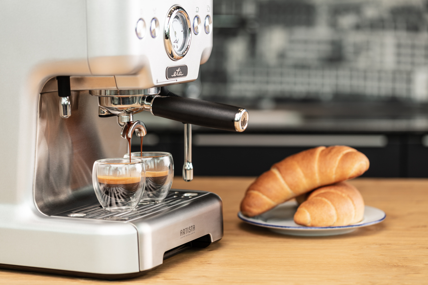 Pákové espresso ETA Artista 4181 90000