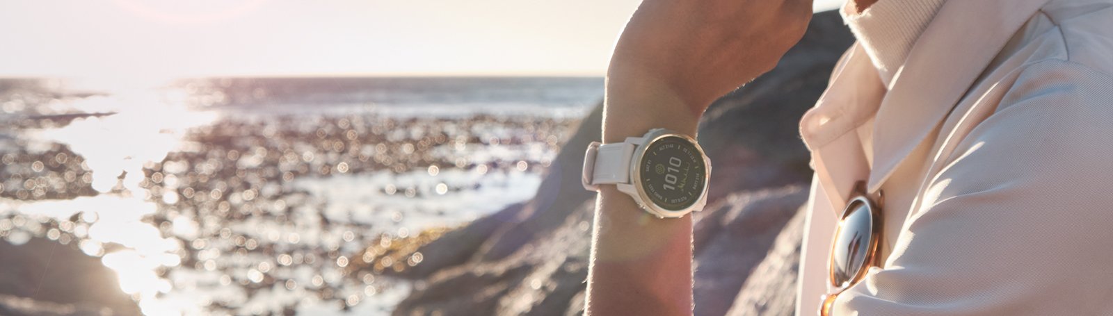 Chytré hodinky GARMIN fenix 6S PRO Solar LightGoldSuede Band MAPMusic
