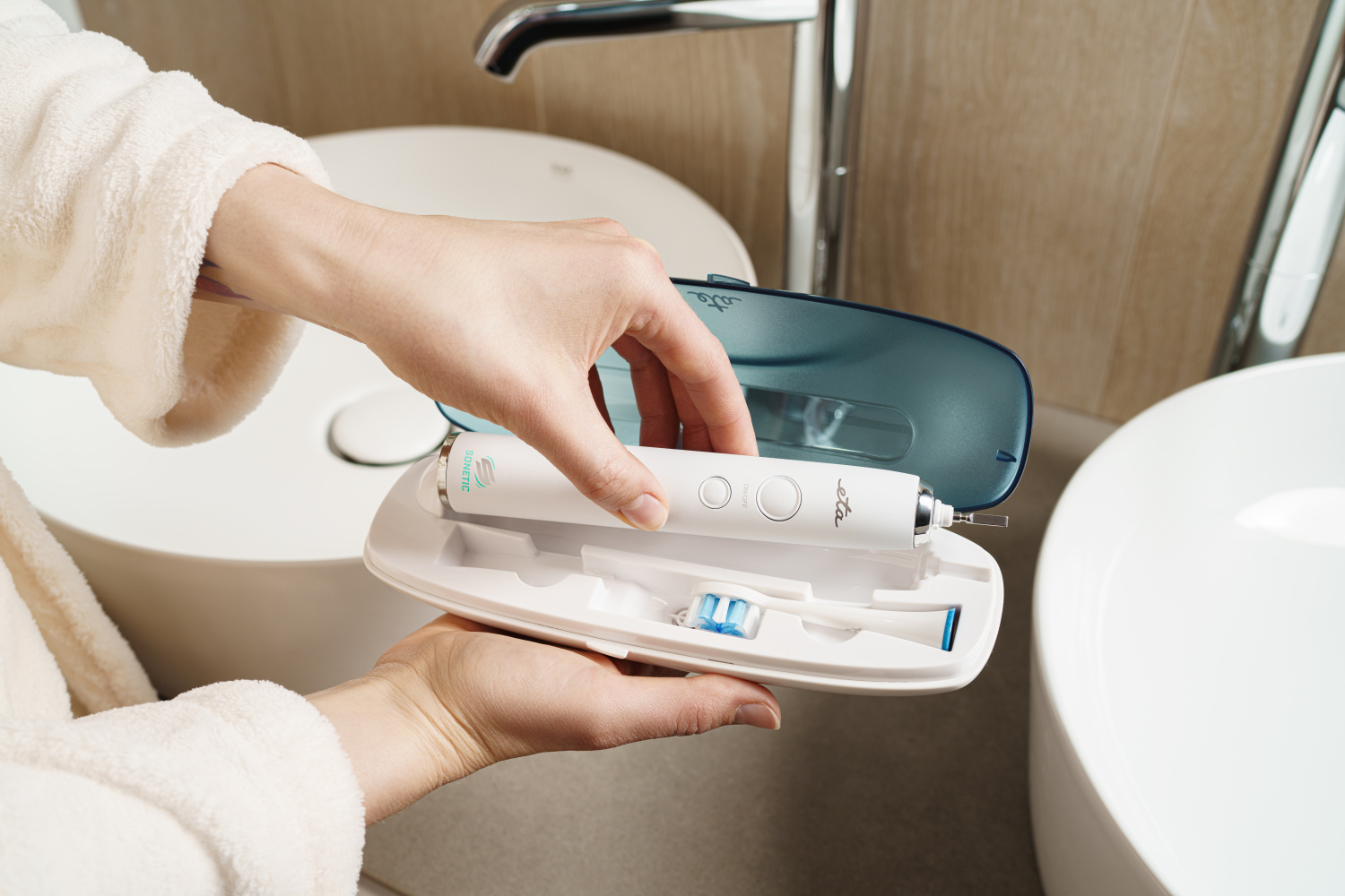 El zubní kartáček ETA Sonetic 5707 9000