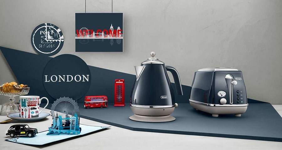 Rychlovarná konvice DELONGHI KBOC 2001BL