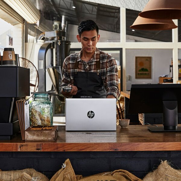 Notebook HP ProBook 455 G9 stříbrný silver