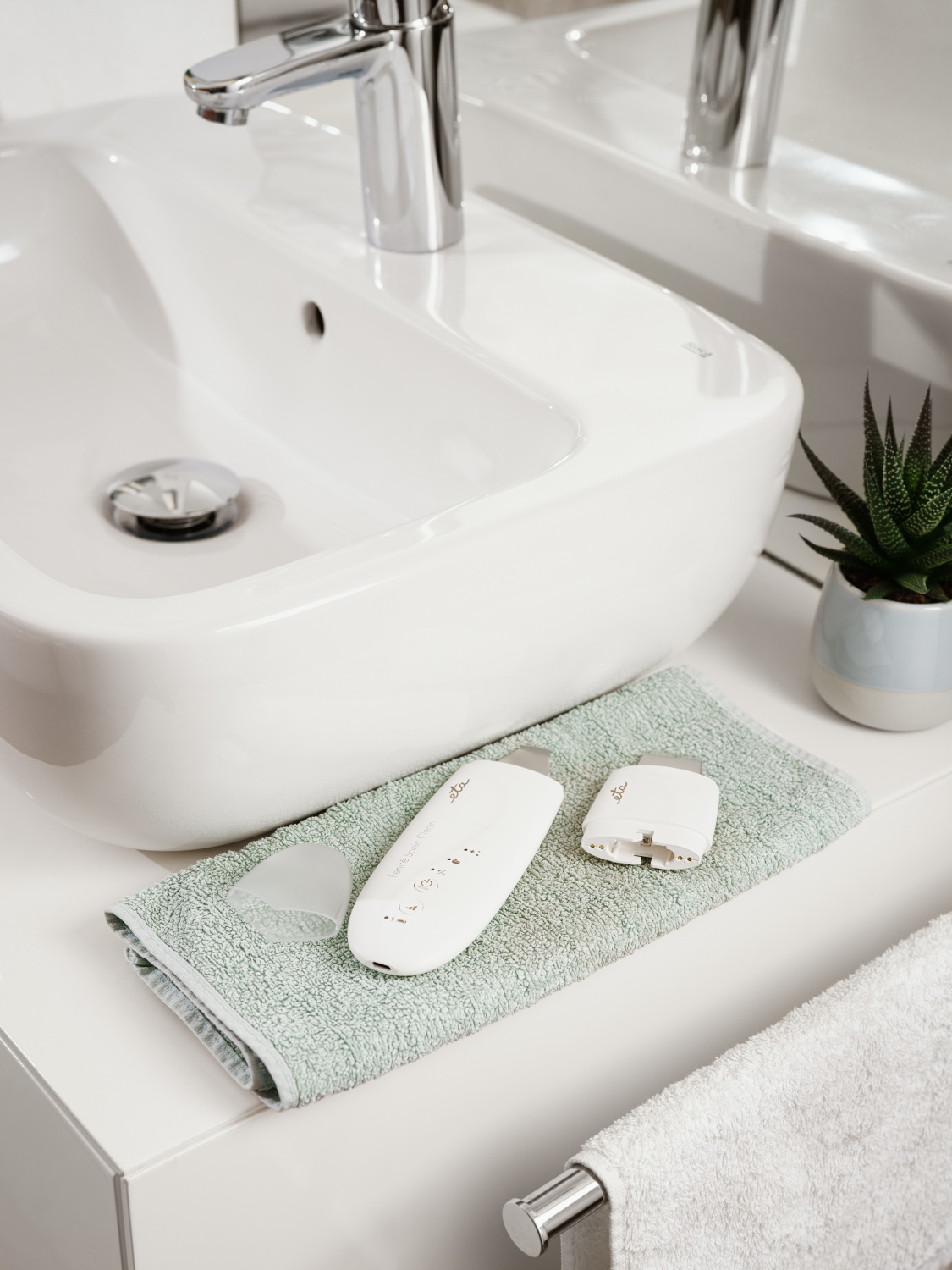 Čistič pórů ETA Fenité Sonic Clean 0353 90000 bílý white