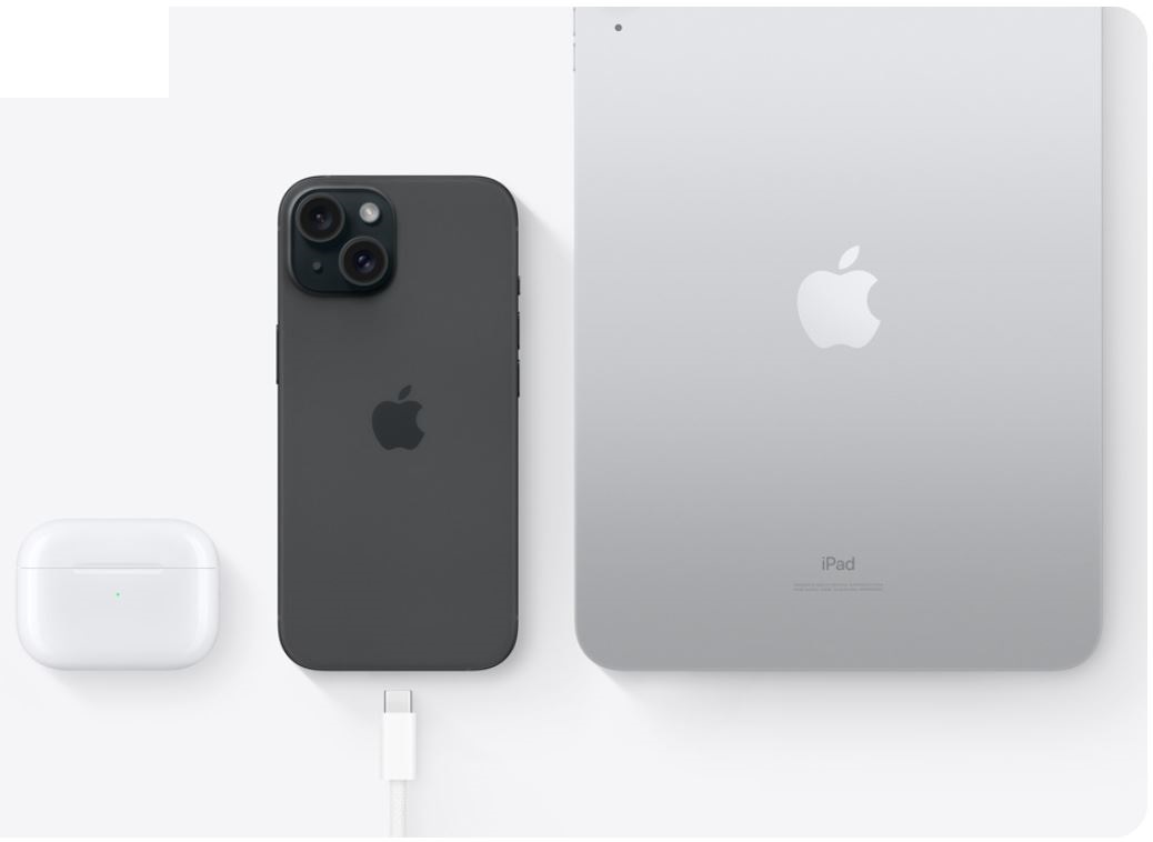 Mobilní telefon APPLE iPhone 15 256GB modrá blue