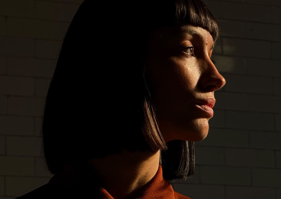 Mobilní telefon APPLE iPhone 15 Pro 128GB Natural Titan