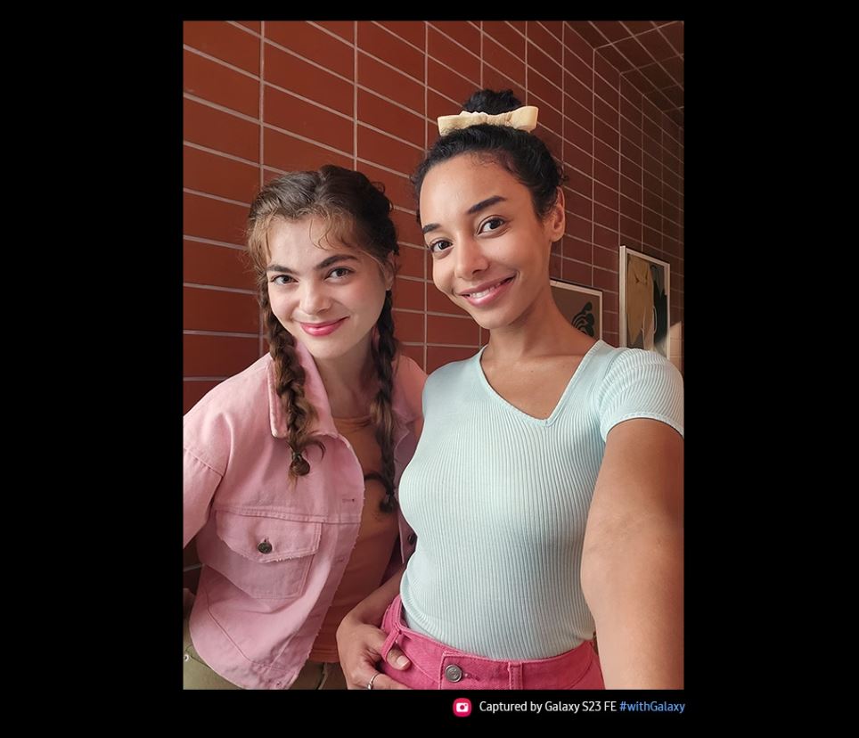 Mobilní telefon SAMSUNG Galaxy S23 FE 5G bílý