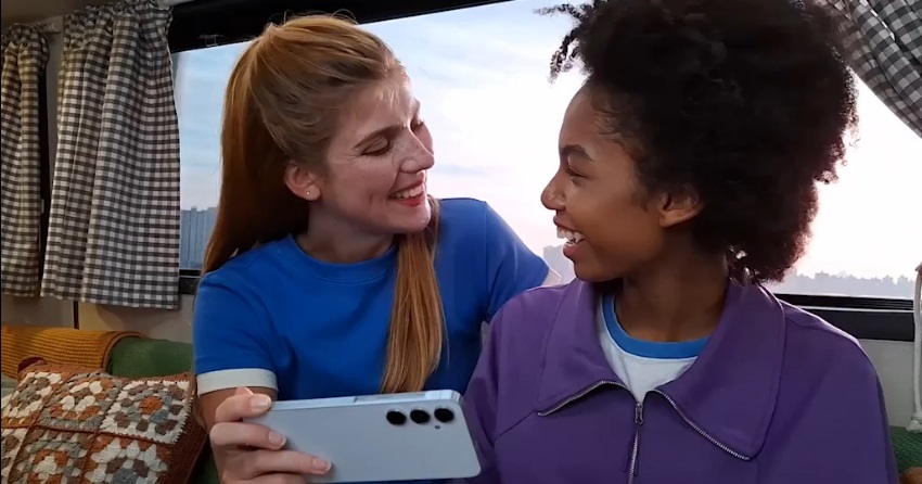 Mobilní telefon SAMSUNG Galaxy A55 5G 8GB256GB Awesome Lemon