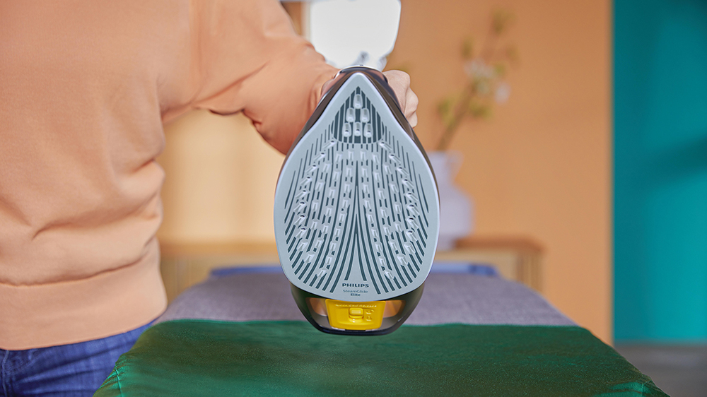 Žehlička napařovací PHILIPS Series 7500 DST751080