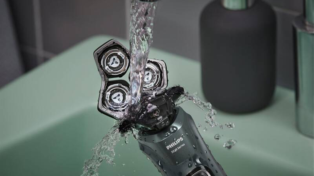 Elektrický holicí strojek pro mokré a suché holení PHILIPS Series 5000 S588710