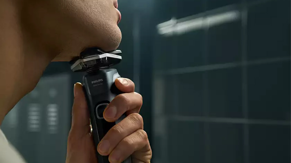 Elektrický holicí strojek pro mokré a suché holení PHILIPS Series 5000 S588710