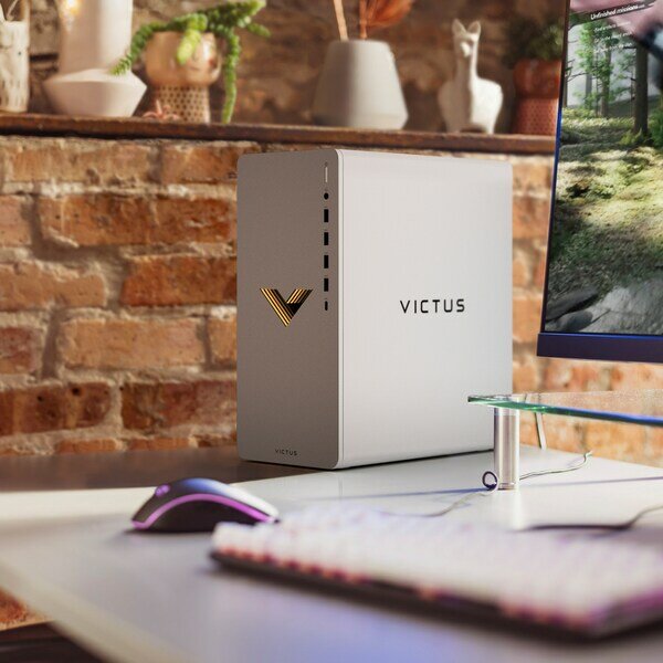 Herní počítač HP Victus TG022020nc i514400F bílý white