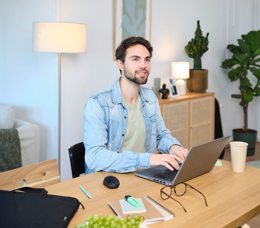 Brašna na notebook TRUST BOLOGNA + optická myš černá black