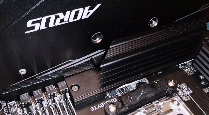 Základní deska GIGABYTE B650 EAGLE AXAM5