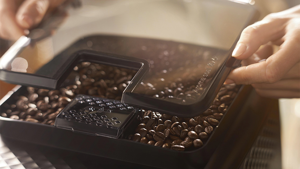 Automatické espresso PHILIPS Series 5400 LatteGo EP544150