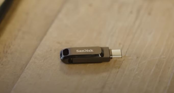 Přenosný flash disk SANDISK Ultra Dual Drive Go 1TB černá black