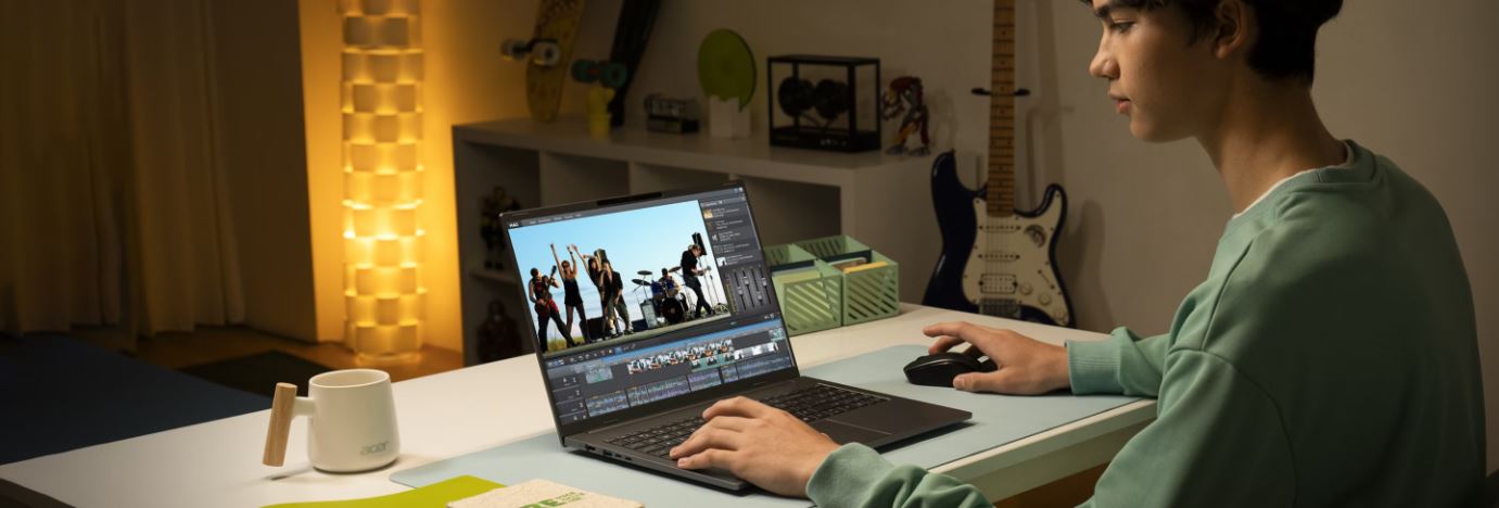 Notebook ACER Aspire 16 AI A1652M77L6