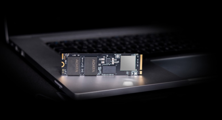 SSD disk ADATA GAMMIX S70 BLADE 8TB M2 NVMe