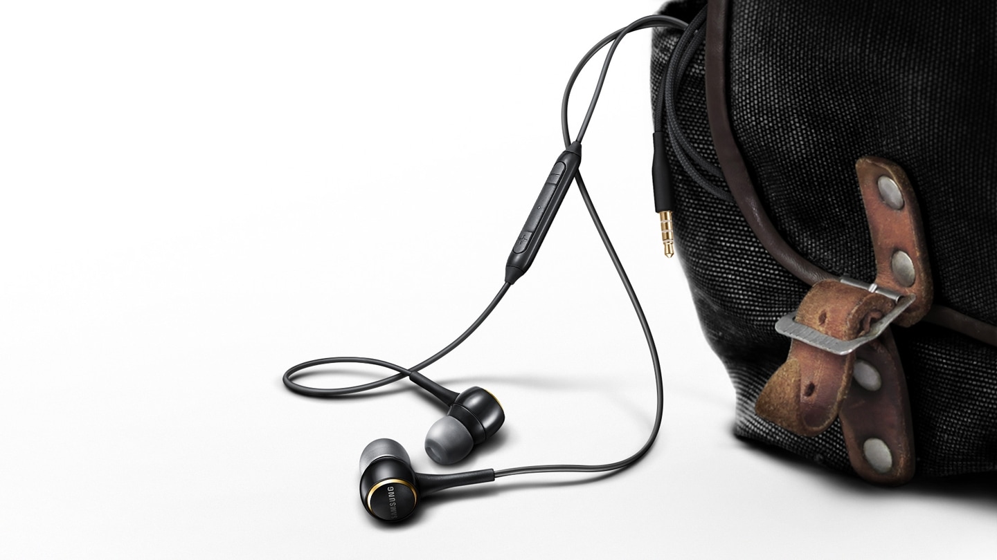 Sluchátka SAMSUNG Wired In EarMass bílý white