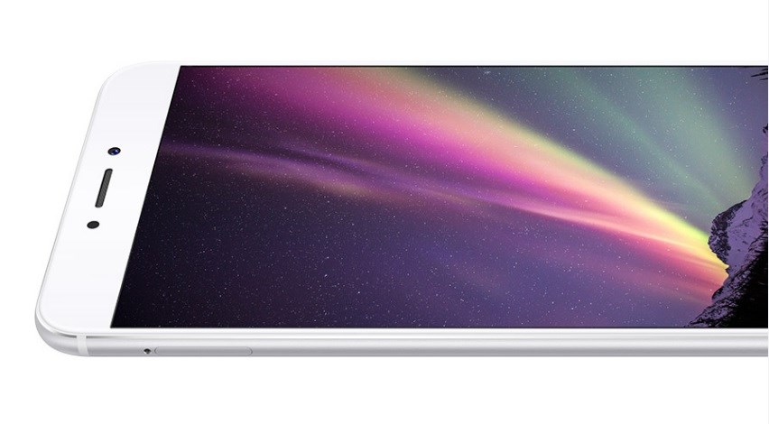 Obr. Stylový smartphone pro ty, kdo jsou moderní! 659945a