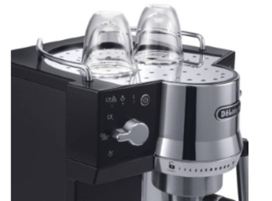 Pákové espresso DELONGHI EC 820B černé Black