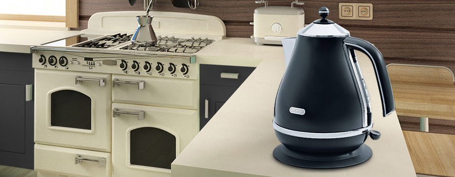 Rychlovarná konvice DELONGHI KBOV 2001 BK černá black